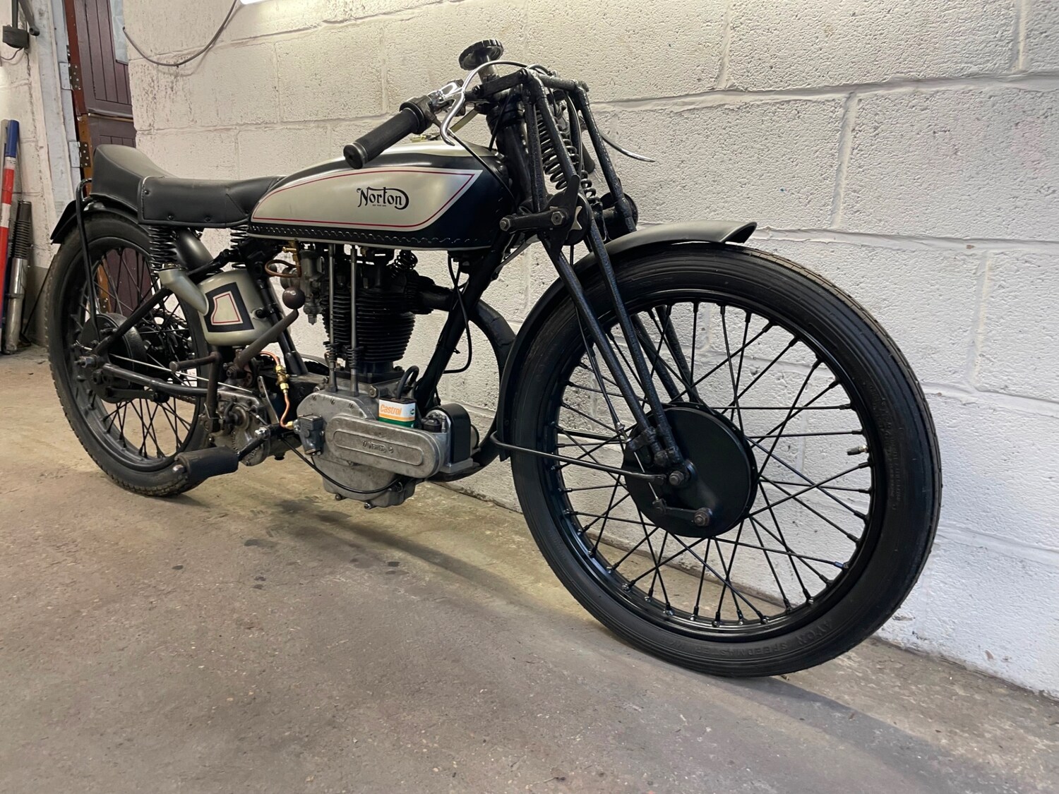 Norton MODEL 18