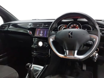 Used DS Automobiles DS 3 2018 for sale - 76204852: Photo 2