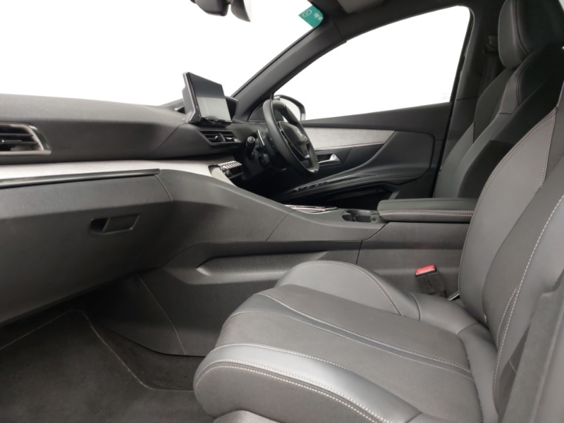 Used Peugeot 3008 2023 for sale - 76108224: Photo 5