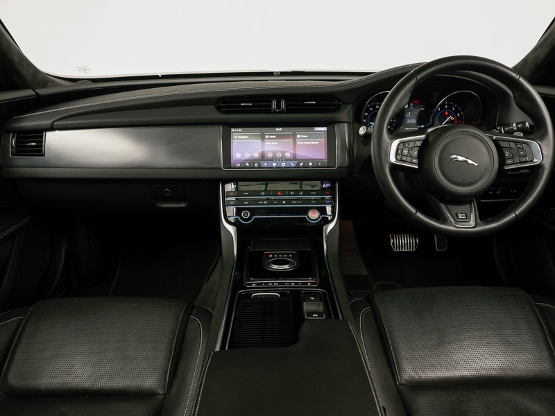 Used Jaguar XF 2019 for sale - 76907054: Photo 2