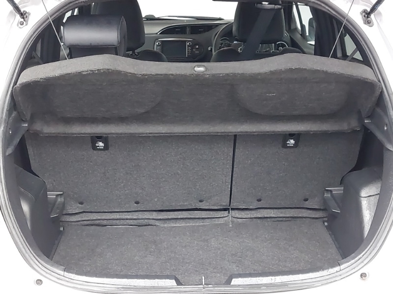 Used Toyota Yaris 2020 for sale - 77251858: Photo 8