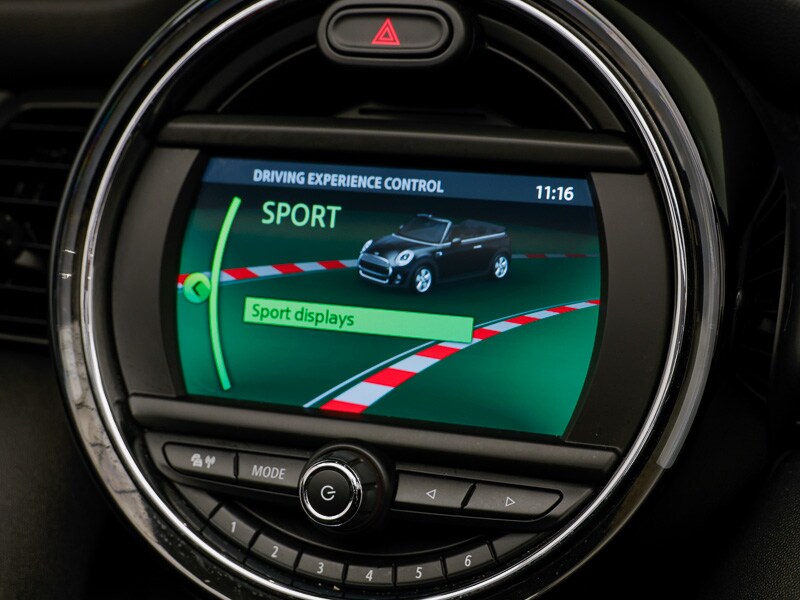 Used MINI Convertible 2018 for sale - 78040717: Photo 10