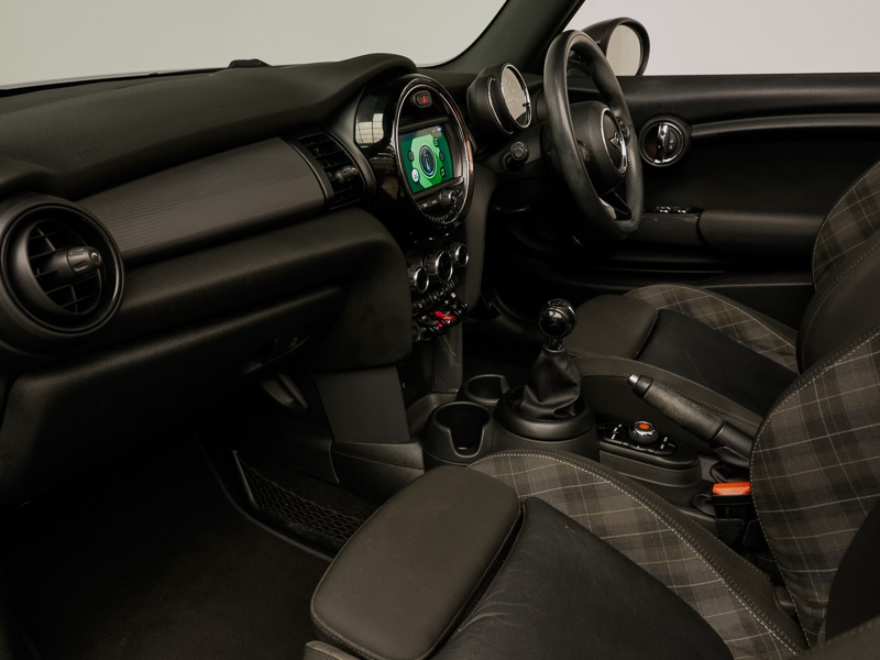 Used MINI Convertible 2018 for sale - 78040717: Photo 5