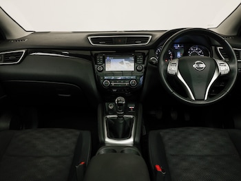 Used Nissan Qashqai 2016 for sale - 78440001: Photo
