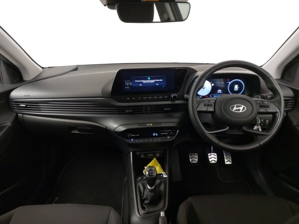 Used Hyundai BAYON 2024 for sale - 76268965: Photo 2
