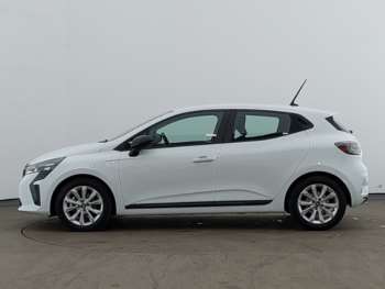 Used Renault Clio 2024 for sale - 74666530: Photo