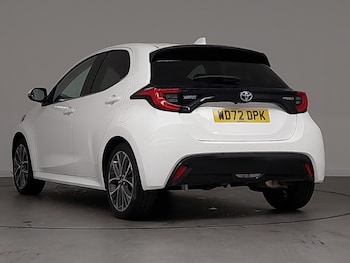 Used Toyota Yaris 2023 for sale - 77610874: Photo