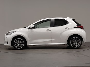 Used Toyota Yaris 2023 for sale - 77610874: Photo