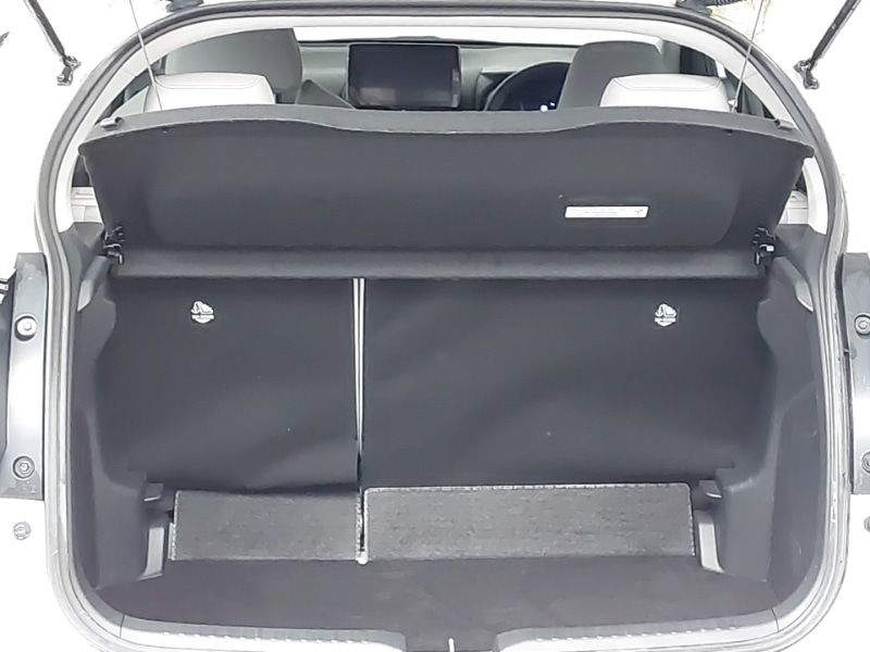 Used Toyota Yaris 2023 for sale - 77610874: Photo 8