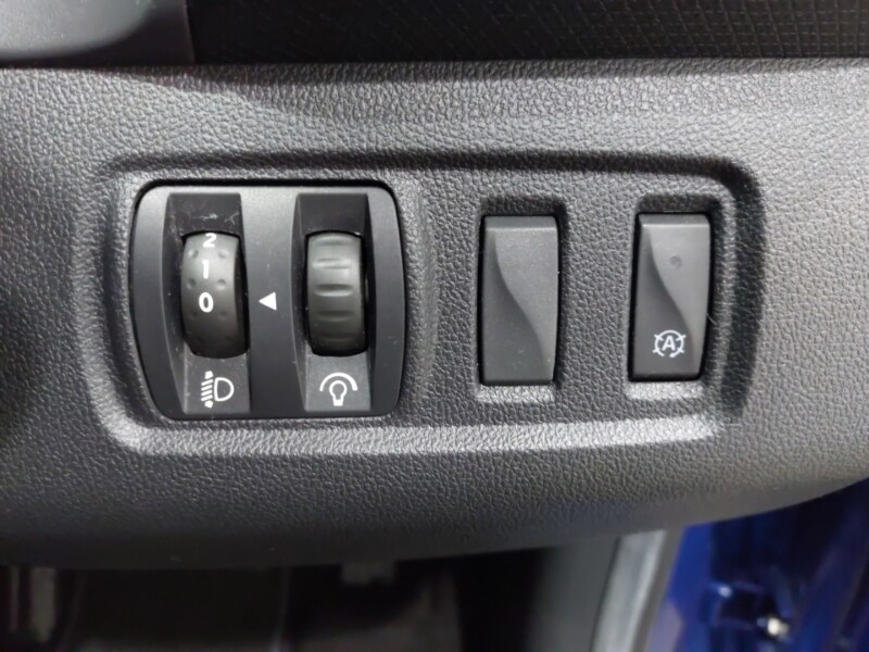 Used Renault Clio 2017 for sale - 76204837: Photo 11