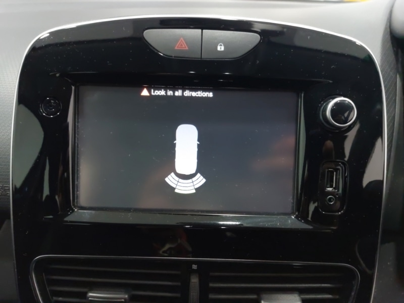 Used Renault Clio 2017 for sale - 76204837: Photo 19