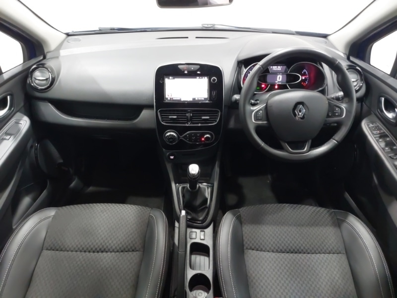 Used Renault Clio 2017 for sale - 76204837: Photo 2