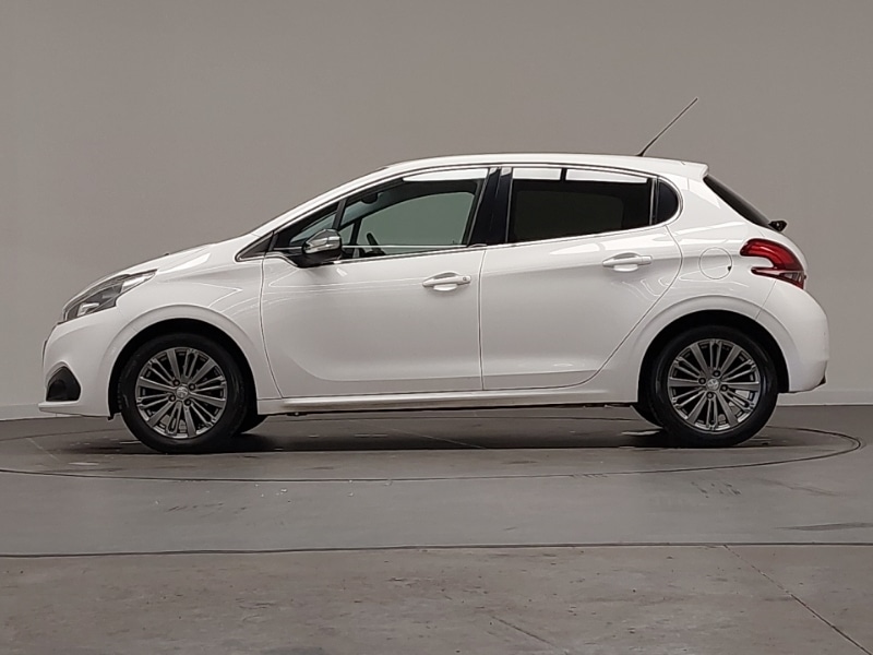 Used Peugeot 208 2017 for sale - 77837914: Photo 4