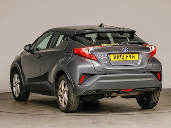 Used Toyota C-HR 2018 for sale - 76983423: Photo