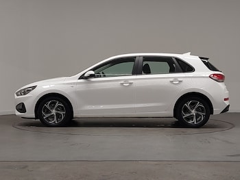 Used Hyundai i30 2024 for sale - 77329700: Photo