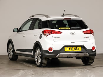 Used Hyundai i20 2016 for sale - 76785616: Photo