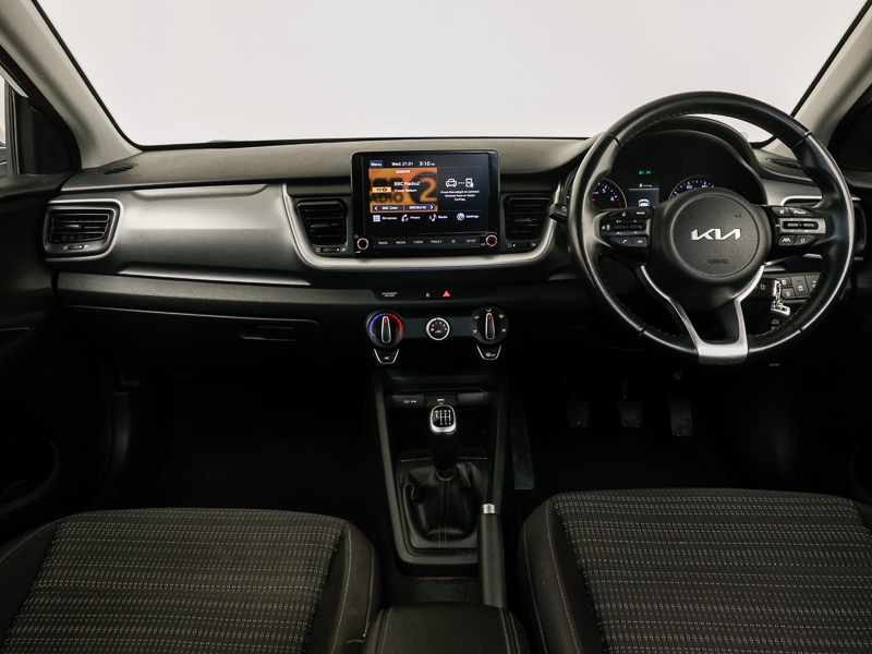 Used Kia Stonic 2023 for sale - 77289681: Photo 2