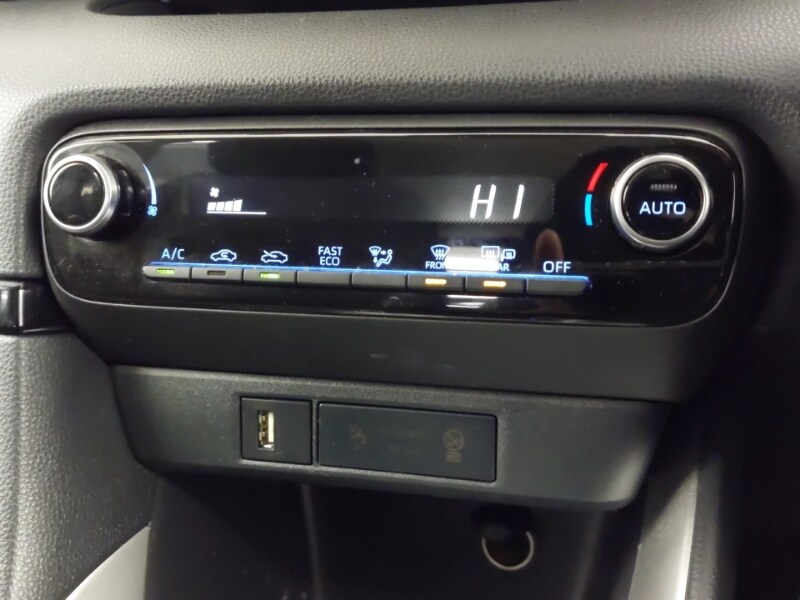 Used Toyota Yaris 2023 for sale - 78178550: Photo 17