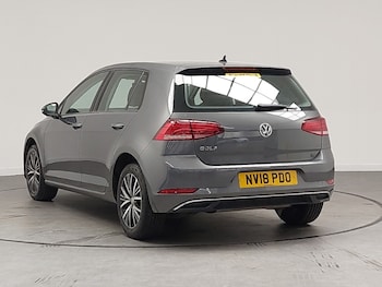 Used Volkswagen Golf 2018 for sale - 78440023: Photo