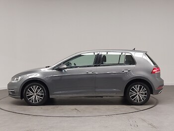 Used Volkswagen Golf 2018 for sale - 78440023: Photo