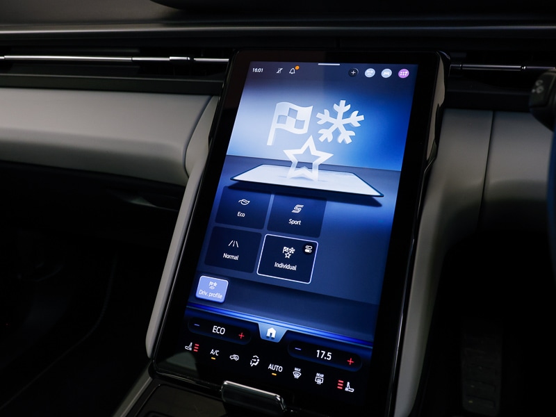 Used Ford Explorer 2025 for sale - 76721425: Photo 16