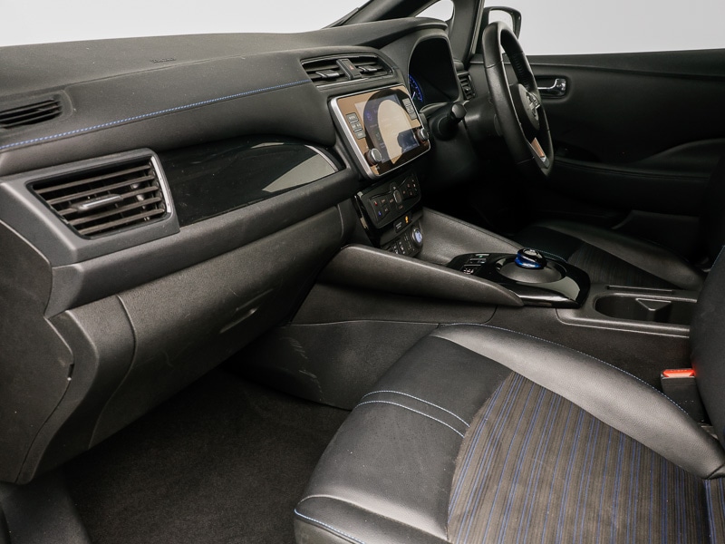 Used Nissan Leaf 2022 for sale - 77366561: Photo 5