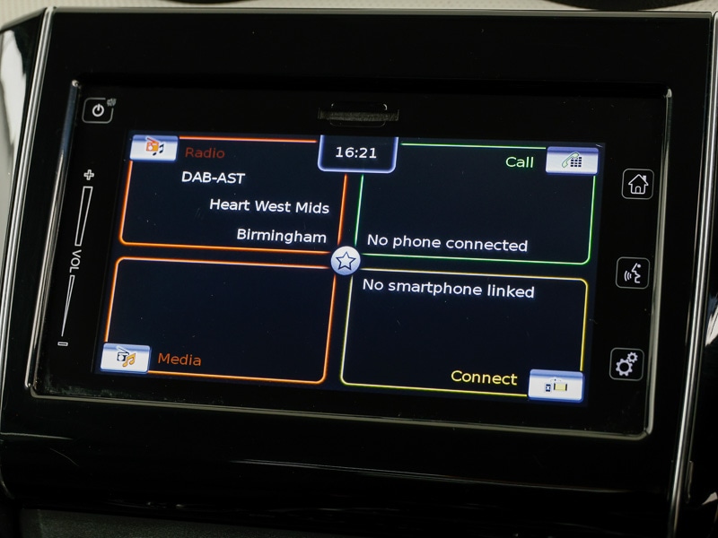 Used Suzuki Swift 2018 for sale - 76907189: Photo 11