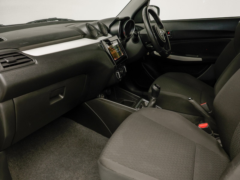 Used Suzuki Swift 2018 for sale - 76907189: Photo 5