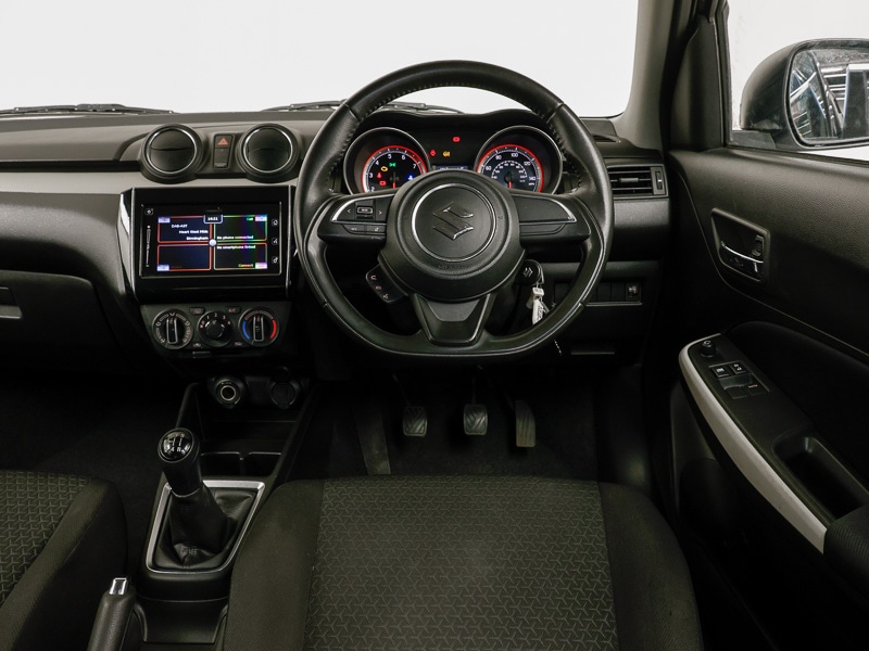 Used Suzuki Swift 2018 for sale - 76907189: Photo 7