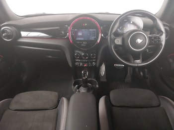 Used MINI Hatch 2024 for sale - 78972767: Photo