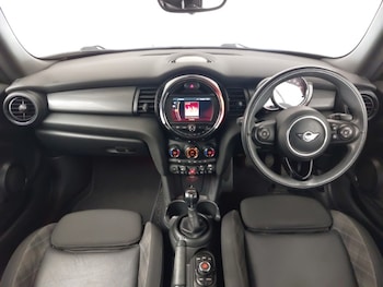 Used MINI Cooper 2018 for sale - 77105676: Photo