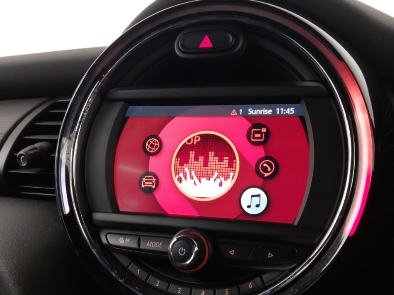 Used MINI Cooper 2018 for sale - 77105676: Photo 7