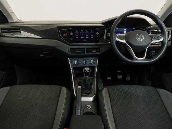 Used Volkswagen Polo 2022 for sale - 76140972: Photo 2