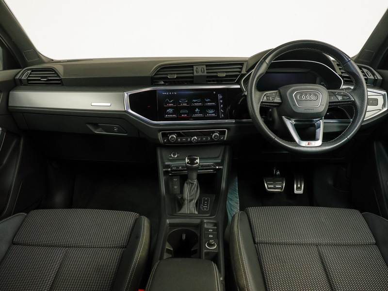 Used Audi Q3 2022 for sale - 76571745: Photo 2
