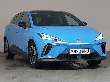 2023 - 150kW Trophy EV Long Range 64kWh 5dr Auto
