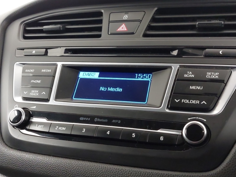 Used Hyundai i20 2016 for sale - 76717909: Photo 14