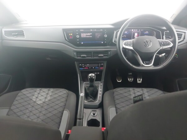 Used Volkswagen Taigo 2024 for sale - 75176936: Photo 2