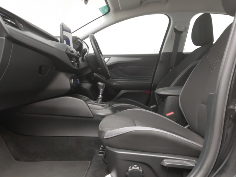 Used Ford Focus 2022 for sale - 76648509: Photo 5