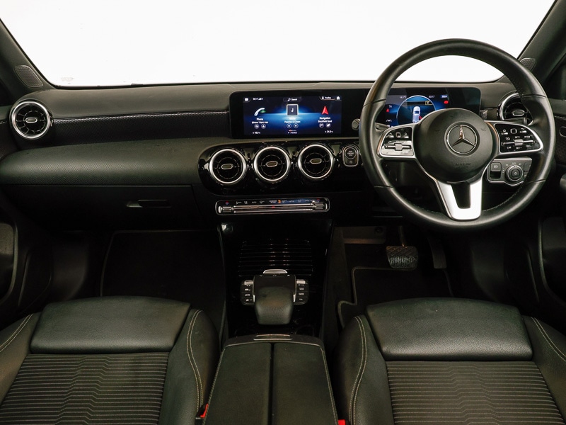 Used Mercedes-Benz A-Class 2021 for sale - 76602520: Photo 2