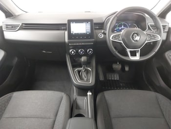 Used Renault Clio 2023 for sale - 79433552: Photo