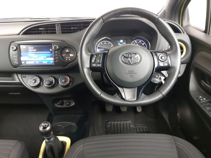 Used Toyota Yaris 2017 for sale - 77999312: Photo 12
