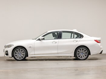 Used BMW 3 Series 2021 for sale - 77018650: Photo