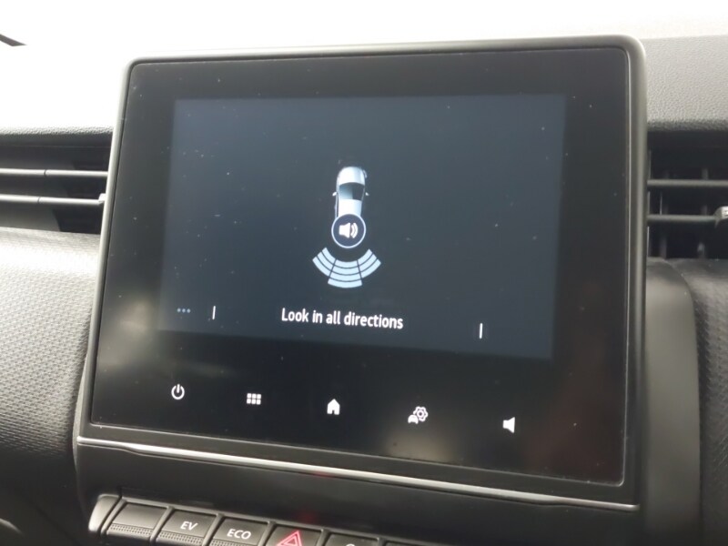 Used Renault Clio 2023 for sale - 78178375: Photo 11