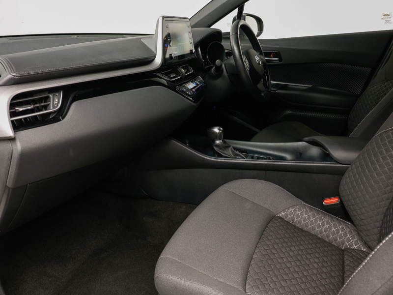 Used Toyota C-HR 2022 for sale - 76687639: Photo 5