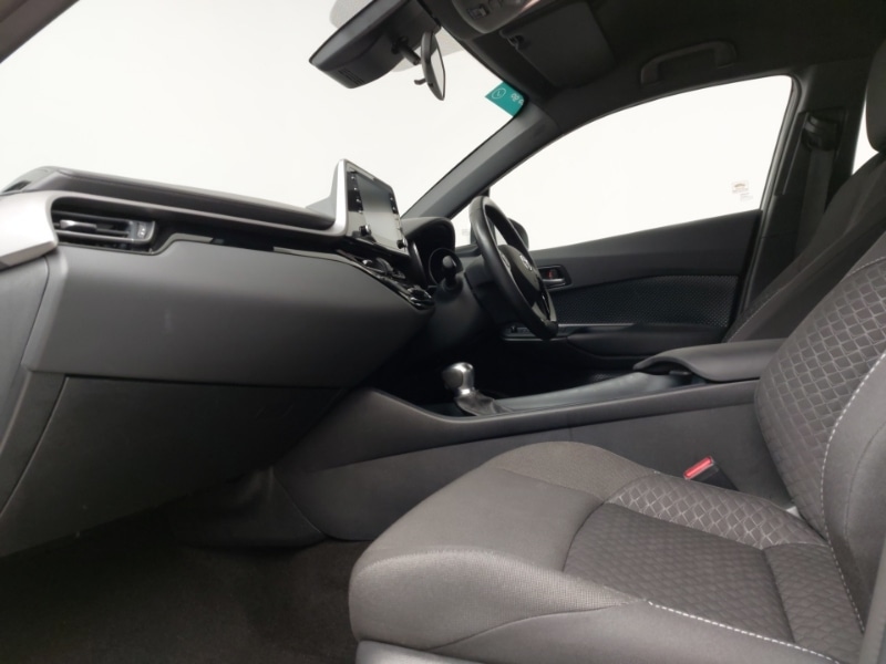 Used Toyota C-HR 2022 for sale - 76609934: Photo 5