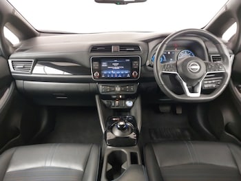 Used Nissan Leaf 2022 for sale - 76614137: Photo