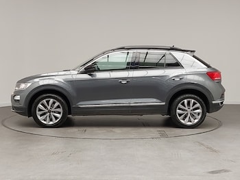 Used Volkswagen T-Roc 2018 for sale - 75893765: Photo