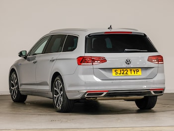 Used Volkswagen Passat 2022 for sale - 75933710: Photo