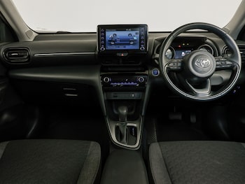 Used Toyota Yaris Cross 2023 for sale - 79343161: Photo