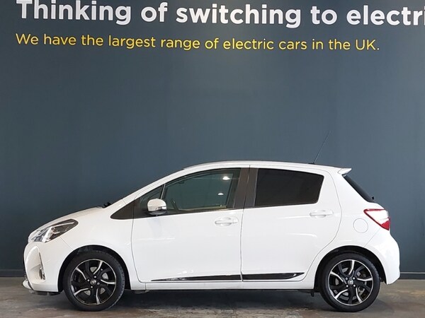 Used Toyota Yaris 2017 for sale - 76204874: Photo 4